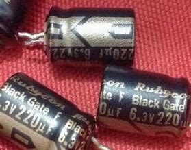 電解電容的結(jié)構(gòu)與組成原理是什么？